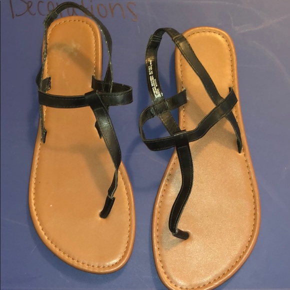 time and tru black sandals